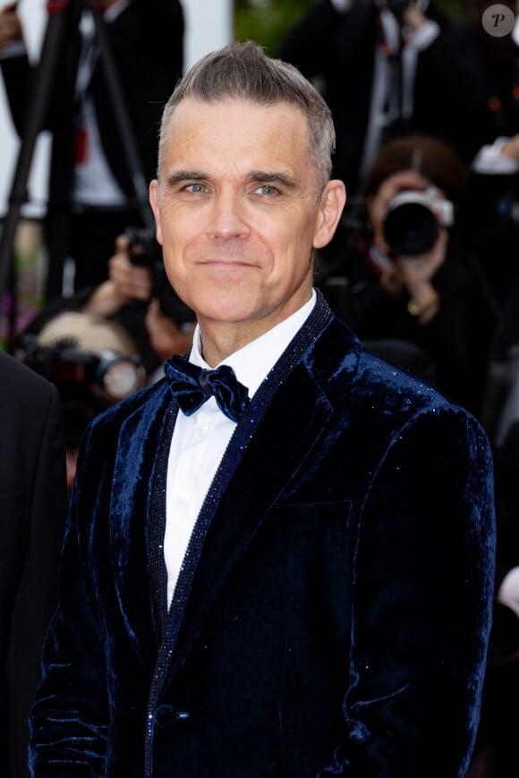 Robbie Williams - Montée des marches du film « Killers of the flower moon » lors du 76ème Festival International du Film de Cannes, au Palais des Festivals à Cannes. Le 20 mai 2023 © Jacovides-Moreau / Bestimage