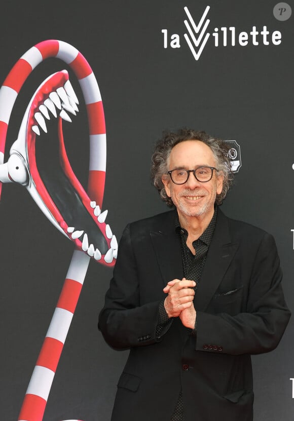 Tim Burton était présent
Tim Burton à l'inauguration de l'expérience "Tim Burton Le labyrinthe" à l'espace Chapiteaux du parc de la Villette à Paris, France, le 20 mai 2023. © Coadic Guirec/Bestimage