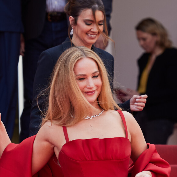 Jennifer Lawrence - Montée des marches du film " Anatomie d'une chute " lors du 76ème Festival International du Film de Cannes, au Palais des Festivals à Cannes. Le 21 mai 2023 © Jacovides-Moreau / Bestimage 