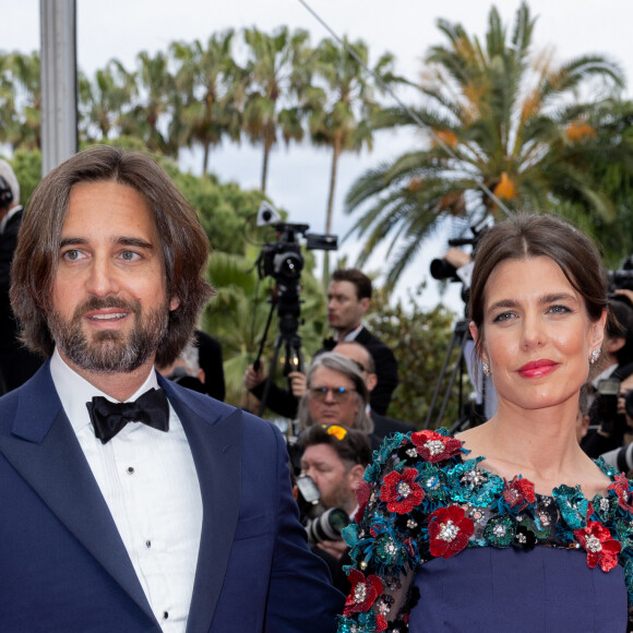 Dimitri Rassam et Charlotte Casiraghi - Montée des marches du film " Jeanne du Barry " pour la cérémonie d'ouverture du 76ème Festival International du Film de Cannes, au Palais des Festivals à Cannes. Le 16 mai 2023 © Olivier Borde / Bestimage 