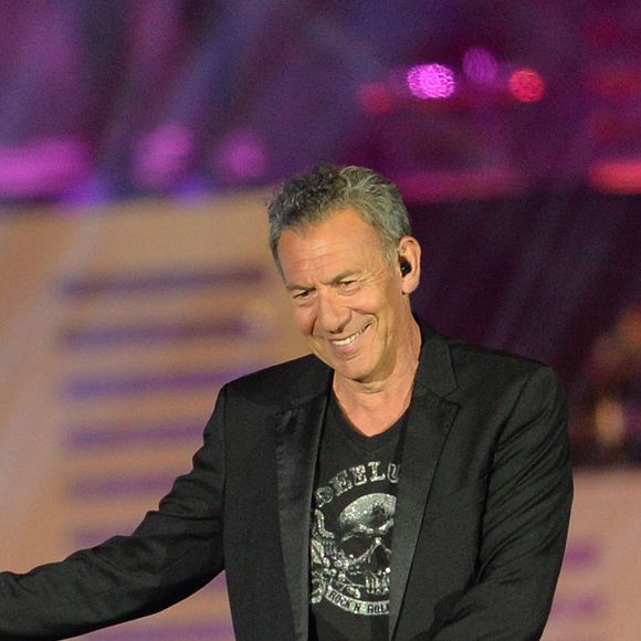 François Feldman - Concert Stars 80 au Stade de France à Saint-Denis le 9 mai 2015.