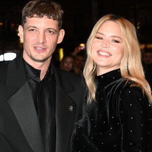 Niels Schneider et sa compagne Virginie Efira - Photocall au Fouquet's après la 48ème cérémonie des César à Paris © Coadic Guirec / Bestimage 