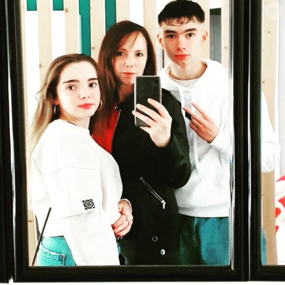 Floriane avec ses enfants Diego et Méline