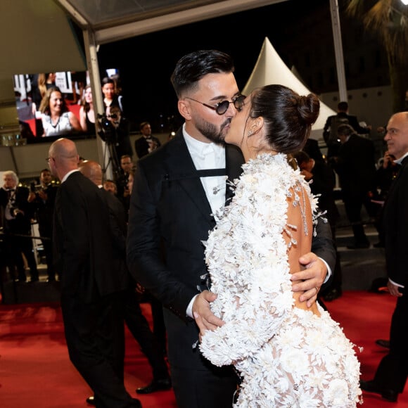 Thomas Vergara et sa femme Nabilla Benattia (enceinte) - Montée des marches du film " Stars At Noon " lors du 75ème Festival International du Film de Cannes. Le 25 mai 2022 © Cyril Moreau / Bestimage 