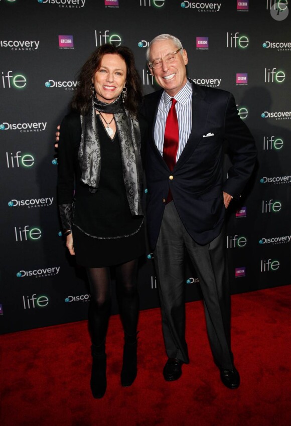 Jacqueline Bisset et Henry Schleiff lors de la soirée de lancement de Discovery Channel's Epic Television, le 25 février 2010