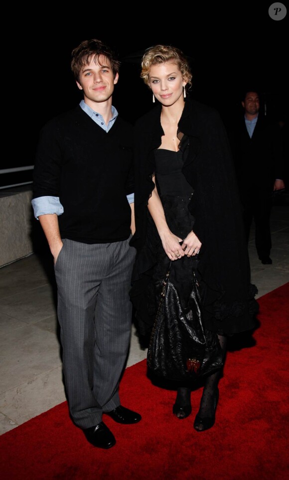 Matt Lanter et AnnaLynne McCord lors de la soirée de lancement de Discovery Channel's Epic Television, le 25 février 2010
