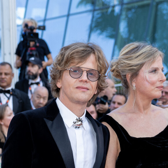 Alex Lutz, Karin Viard - Montée des marches du film " The Old Oak " lors du 76ème Festival International du Film de Cannes, au Palais des Festivals à Cannes. Le 26 mai 2023 © Olivier Borde / Bestimage