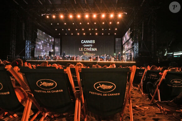 Exclusif - L'orchestre philharmonique de Cannes - Enregistrement de l'émission "Cannes chante le Cinéma" sur la célèbre plage Macé de Cannes, le 25 mai 2023 lors de la 76ème édition du Festival de Cannes le 25 mai 2023. 