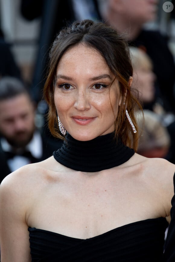 Anaïs Demoustier (Jury Caméra d'Or) - Montée des marches du film " Asteroid City " lors du 76ème Festival International du Film de Cannes, au Palais des Festivals à Cannes. Le 23 mai 2023 © Jacovides-Moreau / Bestimage 