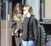 Elles se sont en couple depuis plusieurs mois.
Exclusif - Lily-Rose Depp aperçue dans un salon de manucure avec une amie à Los Angeles, le 27 janvier 2023. 
