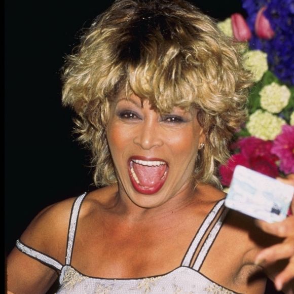 Pourtant, depuis 1995, elle vivait en paix, dans le village de Kusnacht, en Suisse.
Tina Turner.