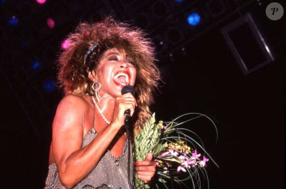 Tina Turner s'est éteinte il y a moins d'une semaine.
Tina Turner en concert.