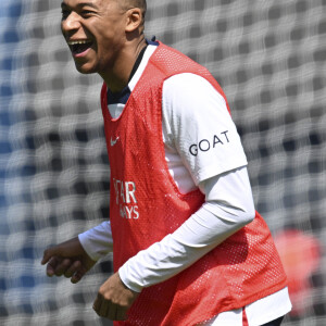 Kylian Mbappé - Entrainement de l'équipe du Paris Saint-Germain (PSG) au Parc des Princes à Paris, France, le 24 mai 2023. © Jean-Baptiste Autissier/Panoramic/Bestimage