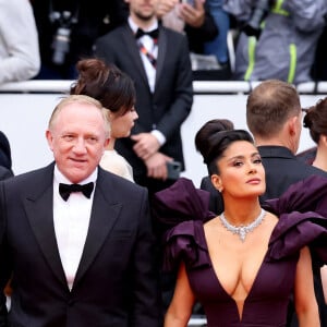 François-Henri Pinault et sa femme Salma Hayek - Montée des marches du film " Killers of the flower moon " lors du 76ème Festival International du Film de Cannes, au Palais des Festivals à Cannes. Le 20 mai 2023 © Jacovides-Moreau / Bestimage 