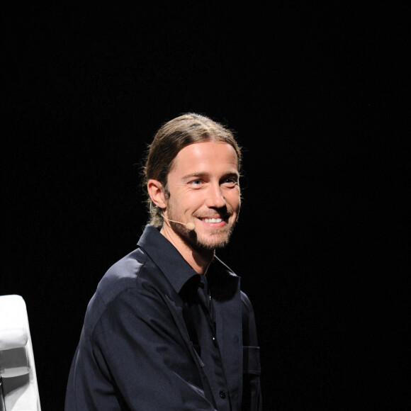 Exclusif - Julien Doré - Enregistrement de l'émission "La Chanson secrète 6" à la Scène musicale à Paris, qui sera diffusée le 12 décembre sur TF1. © Gaffiot-Moreau / Bestimage 