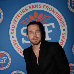 Julien Doré - Soirée de gala "Sauveteurs sans frontières" à l'hôtel du collectionneur à Paris le 23 mars 2015.