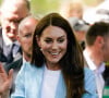 Et va rejoindre la famille royale comme Kate Middleton l'a fait avec elle à Londres ! 
Catherine (Kate) Middleton, princesse de Galles - Le prince de Galles, et la princesse de Galles, à la rencontre du public du concert du couronnement près du château de Windsor, le 7 mai 2023. 