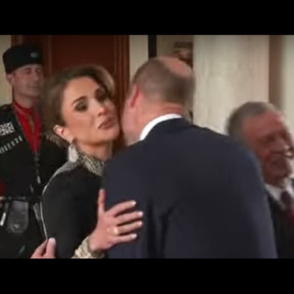 Le prince William et Kate Middleton se sont rendus au mariage du prince héritier Hussein de Jordanie et de sa fiancée Rajwa @ Capture d'écran / Roya New English