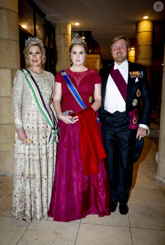 La princesse Amalia des Pays-Bas et ses parents le roi Willem Alexander et la reine Maxima - Les familles royales sont conviées à une réception pour le mariage du prince Hussein bin Abdullah II et Rajwa Al-Saif au palais Husseiniya à Amman, Jordanie le 1er juin 2023. 