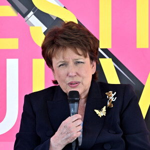 Roselyne Bachelot durant la 27ème édition du Festival du Livre de Nice, installé sur le jardin Albert 1er, du 3 au 5 juin 2023. © Bruno Bebert / Bestimage