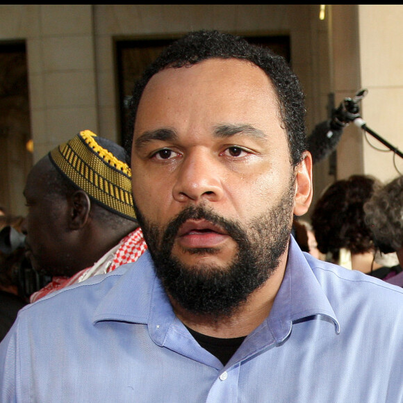 Dieudonné à la 17e chambre correctionnelle du tribunal de Paris.
© Guillaume Gaffiot / Bestimage