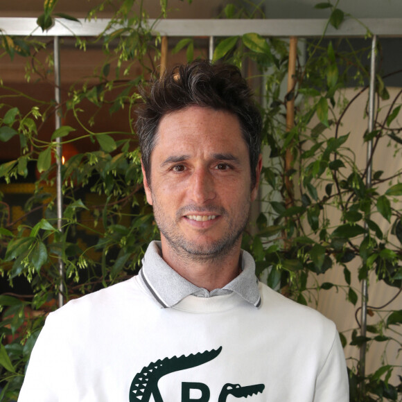 Exclusif - Jérémie Elkaïm aux Internationaux de France de Tennis de Roland Garros 2023 - Jour 09 - à Paris, France, le 5 juin 2023. © Bertrand Rindoff/Bestimage 