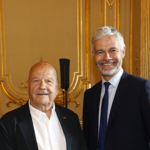 Exclusif - Marc Ladreit de Lacharrière et Laurent Wauquiez - Mercredi 31 mai 2023, le dîner du Cercle de la Revue des Deux Mondes, orchestré par Marc Ladreit de Lacharrière, s'est réuni au Cercle de l'Union Interalliée en l'honneur de Laurent Wauquiez (Président de la Région Auvergne – Rhône-Alpes). © Marc Ausset-Lacroix / Bestimage