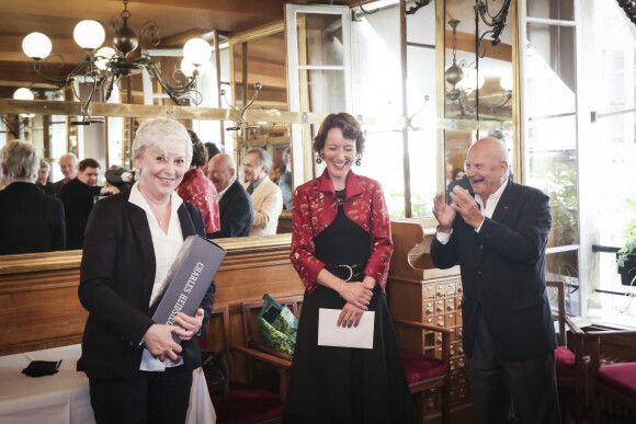 Exclusif - Florence Bergeaud-Blackler, Aurélie Julia, directrice de La Revue des Deux Mondes, Marc Ladreit de Lacharrière - Remise du prix de la Revue des Deux Mondes au Bistrot de Paris le 1er juin 2023.  © Jack Tribeca / Bestimage