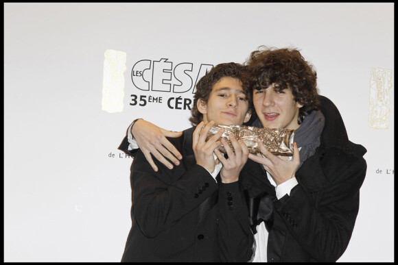 Les Beaux gosses Vincent Lacoste et Anthony Sonigo lors du souper au Fouquet's après les César le 27 février 2010