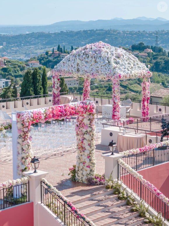 La cérémonie a eu lieu le samedi 3 juin 2023.
Mariage du joueur de football Boubacar Kamara et l'influenceuse Coralie Porrovecchio en France, le samedi 3 juin 2023. © Pervez Taufiq/PTaufiq Photography/Panoramic/Bestimage