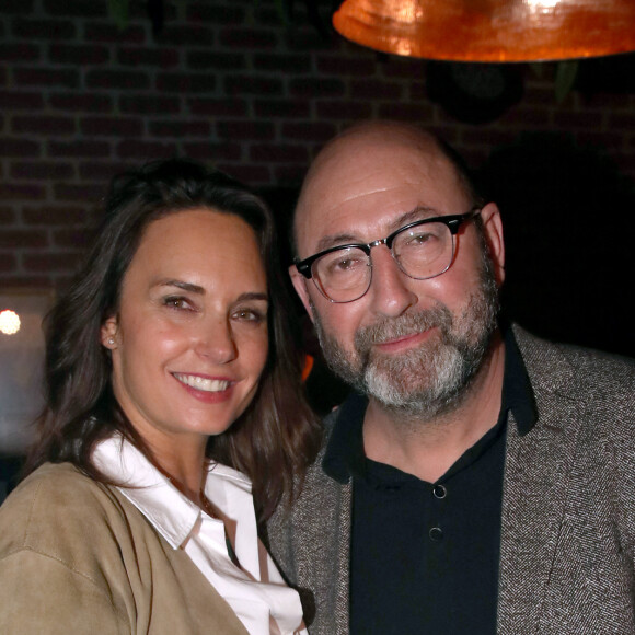 Exclusif - Prix Spécial - Kad Merad et sa femme Julia Vignali au night club " NO.PI " Place Clichy après l'avant-première du film "La Vie pour de vrai" à Paris, France, le 18 Avril 2023. © Bertrand Rindoff / Bestimage