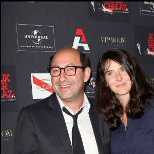 Kad Merad et sa femme Emmanuelle Cosso - Soirée AZ au VIP Room à Paris.