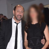 Julia Vignali mariée à Kad Merad : rares photos de l'ex-femme de l'acteur, elle aussi brune et belle