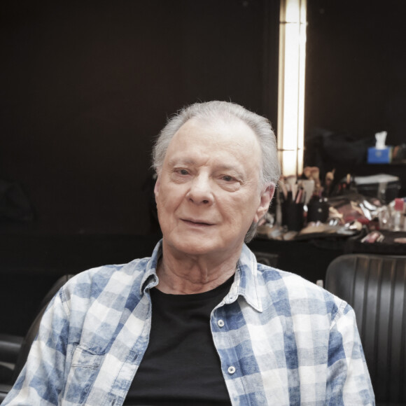 Hospitalisé en urgence en 2017 et 2022, le chanteur est de retour à la case départ.
Exclusif - Herbert Léonard - Dans les Backstage de TPMP People, enregistrée le 17 mars 2023. © Jack Tribeca / Bestimage