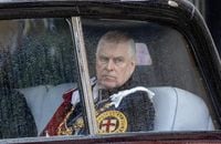 Prince Andrew : Son frère Charles III prêt à le trahir ? Il en est persuadé, nouveau refus de quitter son immense palais