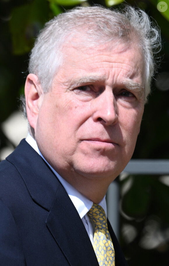 Le prince Andrew, duc d'York - La famille royale du Royaume Uni quitte la chapelle Saint George après la messe de Pâques au château de Windsor le 9 avril 2023. 