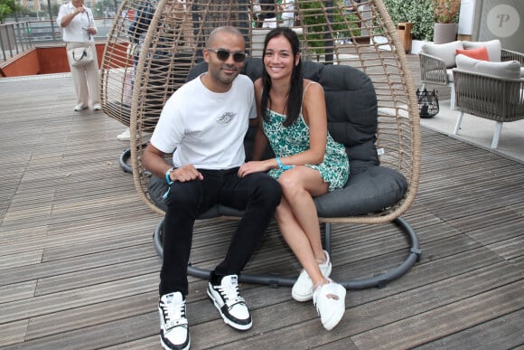 Exclusif - Tony Parker et sa compagne Alizée Lim - Célébrités aux Internationaux de France de Tennis de Roland Garros 2023 - Jour 15 à Paris le 11 Juin 2023. © Bertrand Rindoff / Bestimage 