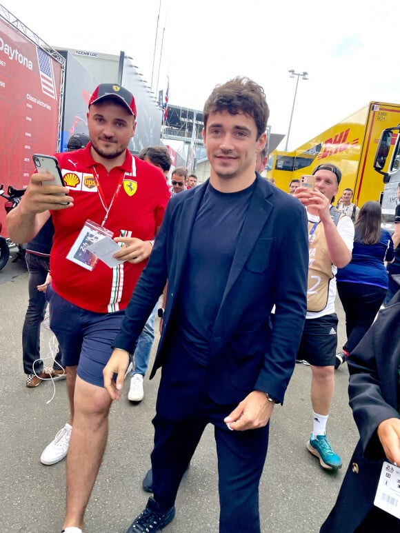 Charles Leclerc le pilote de F1 en visite chez ses amis de Ferrari et victoire de Ferrari aux 24 heures du Mans 2023 sur le circuit Bugatti le 11 juin 2023. © Fabien Faure / Bestimage