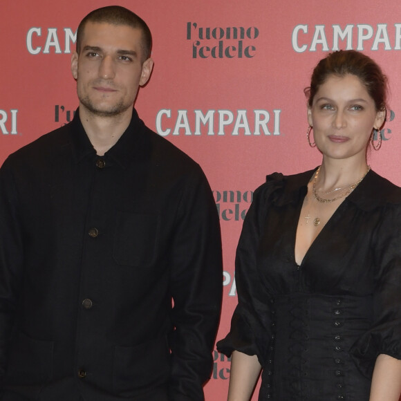 Elle est propriétaire d'une demeure du XVe siècle liée à son arrière-grand-mère Zelinda.
Laetitia Casta, Louis Garrel lors du photocall du film "l'homme fidèle" à l'hôtel St Regis à Rome le 5 avril 2019. 