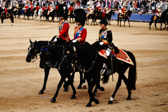 Le prince William de Galles, le duc Edward d'Edimbourg et la princesse Anne - La famille royale d'Angleterre lors du défilé "Trooping the Colour" à Londres. Le 17 juin 2023