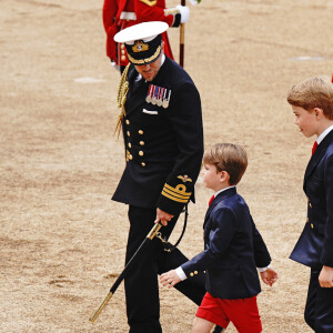 Le prince George, la princesse Charlotte et le prince Louis de Galles - La famille royale d'Angleterre lors du défilé "Trooping the Colour" à Londres. Le 17 juin 2023 
