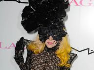 Lady Gaga : En dentelle et en transparence... la déesse masquée est plus dénudée que jamais et folle !
