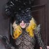 Lady Gaga quitte la soirée de lancement du nouveau produit de maquillage de la marque MAC VIVA GLAM le 1er mars 2010 à Londres