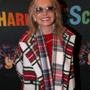 La chanteuse reconnaît être "hypnotisée" par certains contenus, comme des vidéos de construction et d'animaux, mais pas que...
Exclusif - Véronique Sanson - Célébrités au Concert de Robert Charlebois, " Robert en CharleboisScope " au Grand Rex à Paris France, le 1er Avril 2023. © Bertrand Rindoff / Bestimage