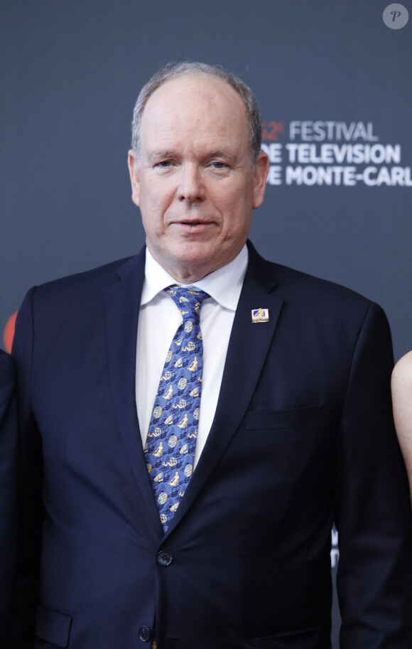 Albert était présent sans Charlene
Le Price Albert de Monaco sur le tapis rouge du photocall de la cérémonie d'ouverture du 62ème Festival de Télévision de Monte-Carlo, à Monaco, le 16 juin 2023. © Denis Guignebourg/BestImage 