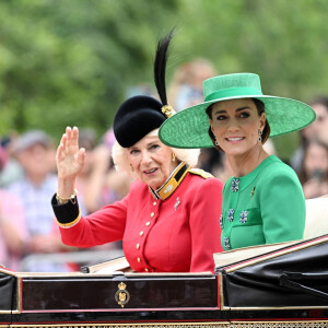 La reine consort Camilla Parker Bowles et Kate Catherine Middleton, princesse de Galles - La famille royale d'Angleterre lors du défilé "Trooping the Colour" à Londres. Le 17 juin 2023