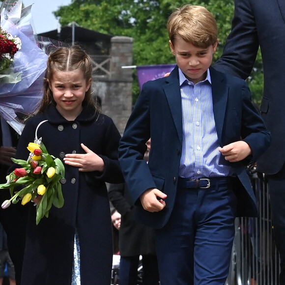 Le prince George de Cambridge et la princesse Charlotte de Cambridge en visite au château de Cardiff, Royaume Uni, le 4 juin 2022, à l'occasion du jubilé de platine de la reine d'Angleterre. 