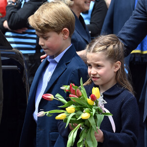 Le prince George de Cambridge et la princesse Charlotte de Cambridge en visite au château de Cardiff, Royaume Uni, le 4 juin 2022, à l'occasion du jubilé de platine de la reine d'Angleterre. 