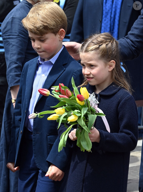 Ils ont célébré la fête des Pères
La princesse Charlotte et le prince George - Le duc et la duchesse de Cambridge, et leurs enfants, en visite à Cardiff, à l'occasion du jubilé de platine de la reine d'Angleterre.