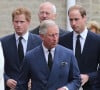 Le roi Charles a publié un beau message pour la fête des pères ce dimanche.
Prince Harry, Prince William et Prince Charles - La famille royale d'Angleterre assiste aux obsèques de Hugh van Cutsem en la cathédrale de Brentwood